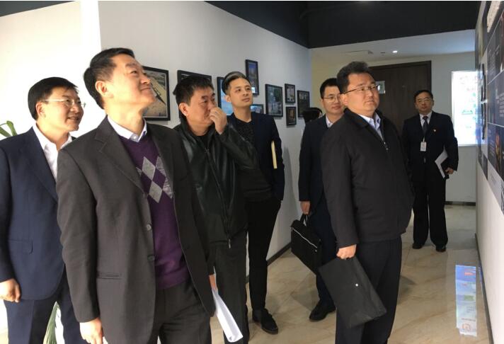 集团党委书记、董事长任丁率队调研AG真人商贸事情