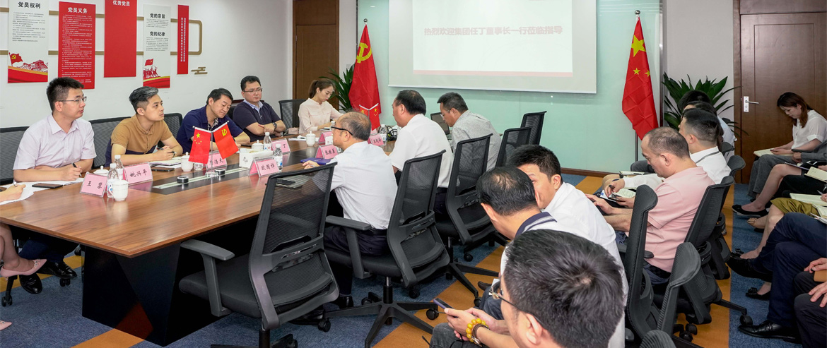 为旅游插上航空“同党”，，，，，，，给旅游增添科技“引擎”，，，，，，，用立异创立更大价值