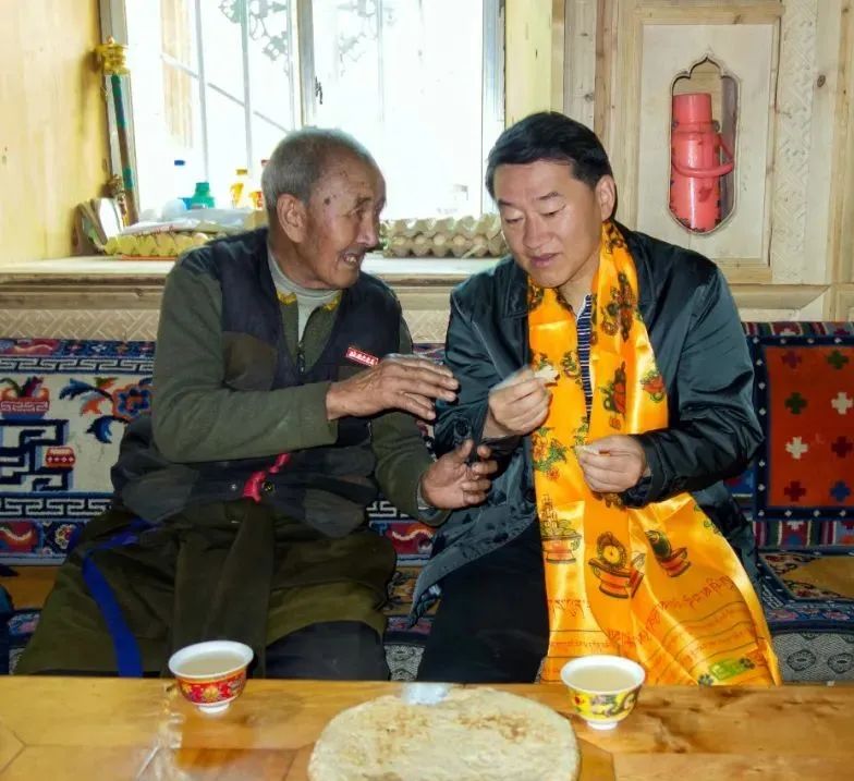 AG真人责任 | 四川AG真人强化“四个引领” 帮扶稻城县麻格同村脱贫奔康