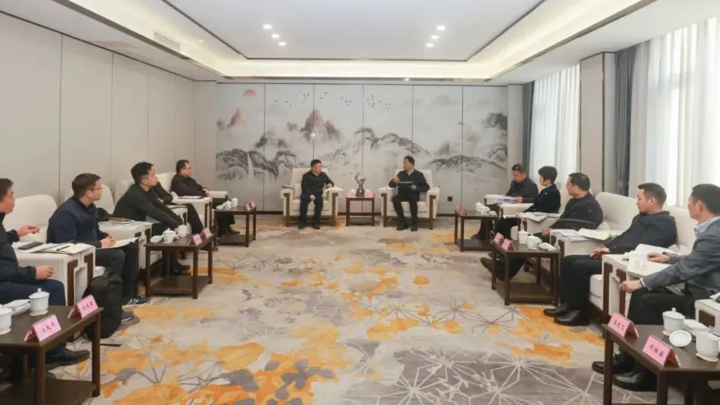 省AG真人集团向导率队赴乐山市座谈交流